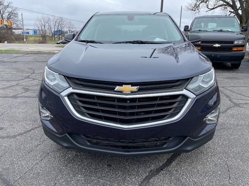 Used 2018 Chevrolet Equinox LT image 2
