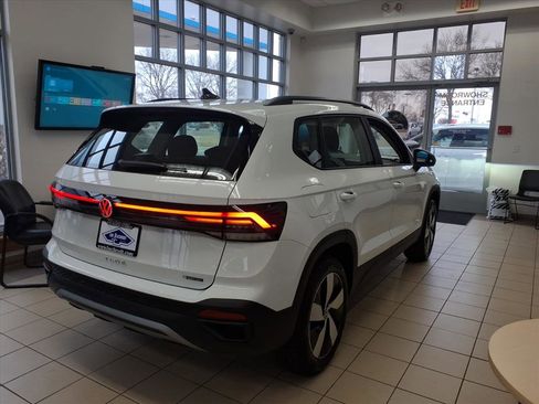 New 2026 Volkswagen Taos S AWD/4WD image 5
