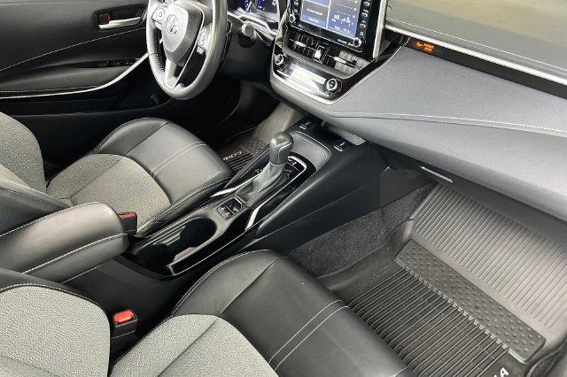Used 2021 Toyota Corolla XSE FWD image 24