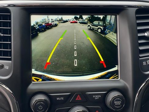 Used 2018 Jeep Grand Cherokee Altitude image 26