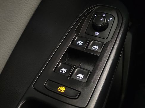 Used 2024 Volkswagen Taos SE FWD image 15