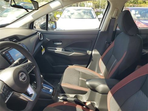 New 2025 Nissan Versa SR w/ Trunk Package image 8