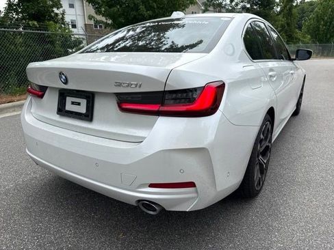 Certified 2025 BMW 330i Sedan w/ Premium Package RWD image 13