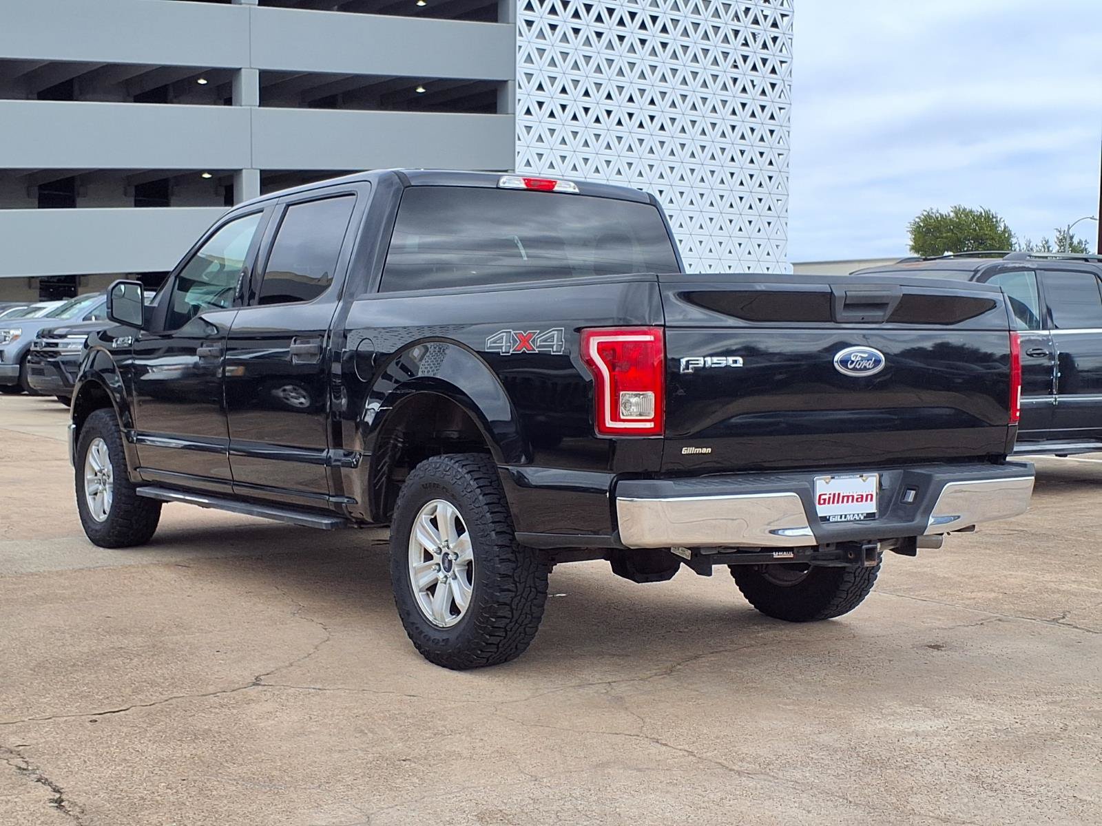 Used 2017 Ford F150 XLT AWD/4WD image 2