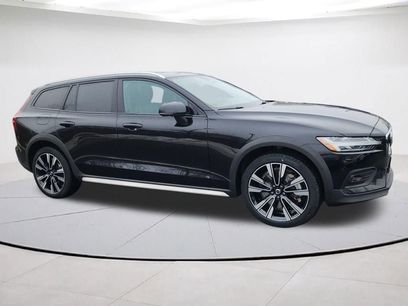 Certified 2025 Volvo V60 B5 Cross Country Ultra