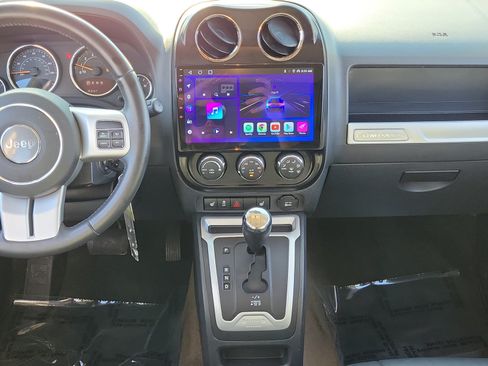 Used 2016 Jeep Compass High Altitude AWD/4WD image 29