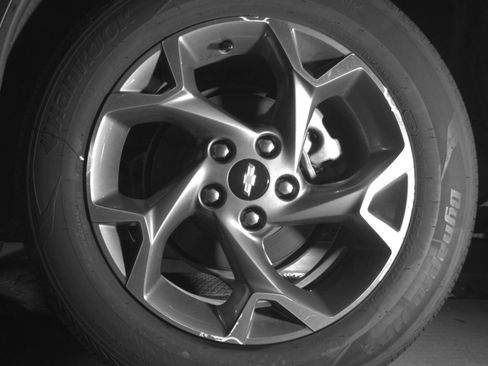 Used 2025 Chevrolet Trax LT FWD image 17