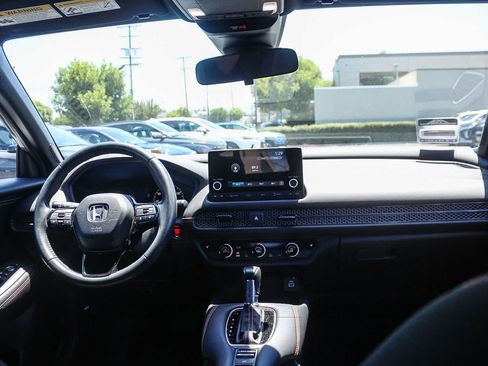 Used 2024 Honda HR-V Sport image 16