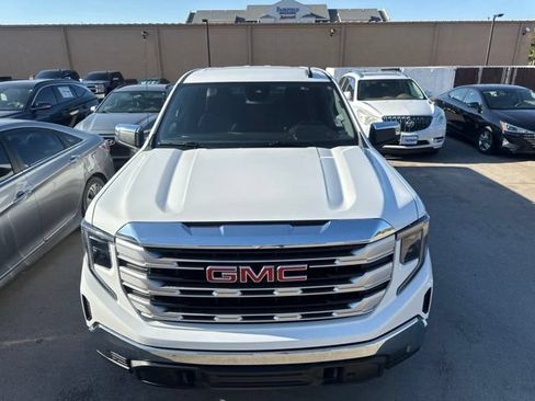 Used 2023 GMC Sierra 1500 SLE w/ X31 Off-Road Package AWD/4WD image 19