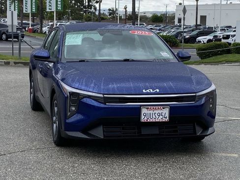 Used 2025 Kia K4 FWD image 45