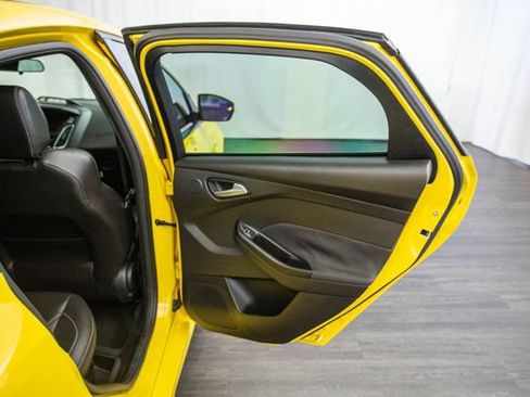 Used 2017 Ford Focus ST w/ Equipment Group 402A image 23