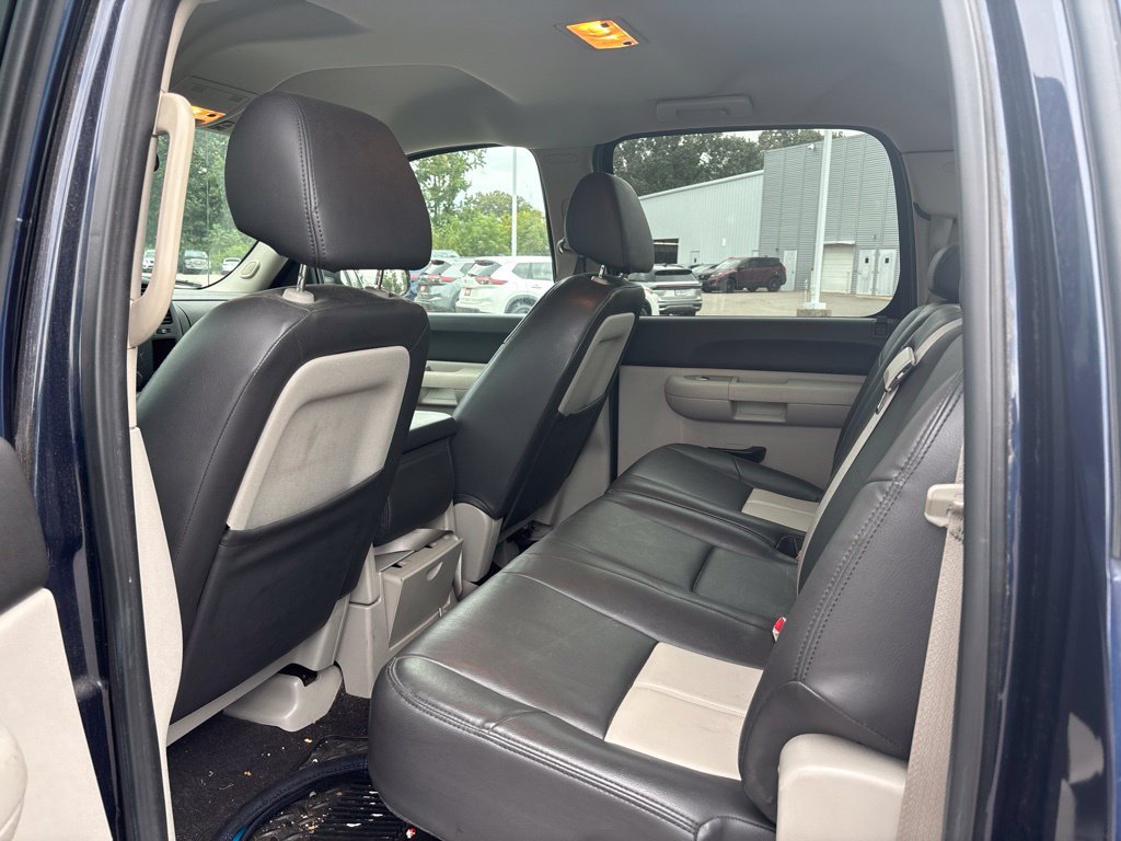 Used 2009 Chevrolet Silverado 1500 LT w/ All Star Package RWD image 9