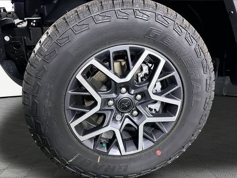 New 2026 Jeep Wrangler Unlimited Sahara AWD/4WD image 12