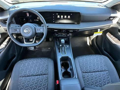 New 2026 Nissan Kicks SV w/ SV Premium Package AWD/4WD image 16