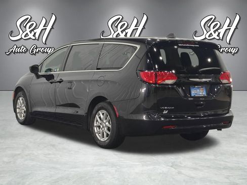 Used 2023 Chrysler Voyager LX FWD image 15