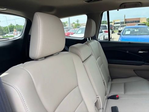 Used 2021 Honda Pilot Touring image 27