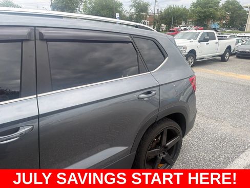 Used 2023 Volkswagen Taos SE AWD/4WD image 7