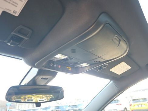 Used 2022 Chevrolet Equinox RS w/ RS Leather Package image 23