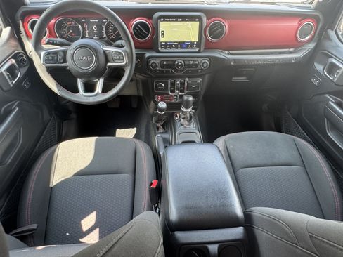 Used 2023 Jeep Wrangler Unlimited Rubicon AWD/4WD image 25