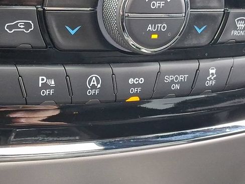 Used 2021 Jeep Grand Cherokee Limited AWD/4WD image 26