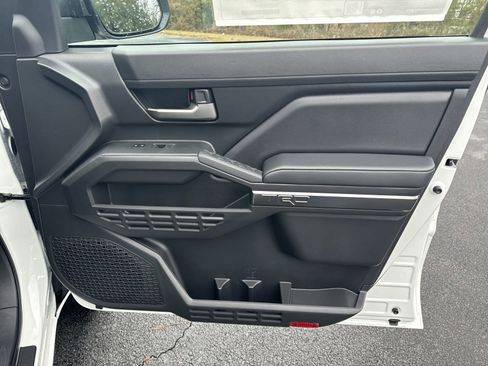 New 2024 Toyota Tacoma TRD Off-Road image 33