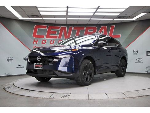 New 2026 Nissan Murano SV w/ Cargo Package AWD/4WD image 2