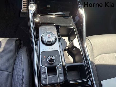 New 2026 Kia Sorento SX Prestige AWD/4WD image 18