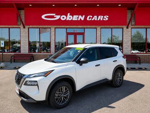 Used 2023 Nissan Rogue S FWD image 1