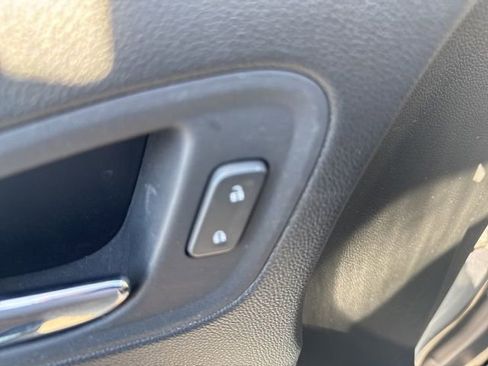 Used 2021 GMC Canyon Denali image 18