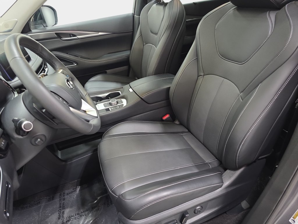 Certified 2026 INFINITI QX60 Luxe w/ Cargo Package AWD/4WD image 11