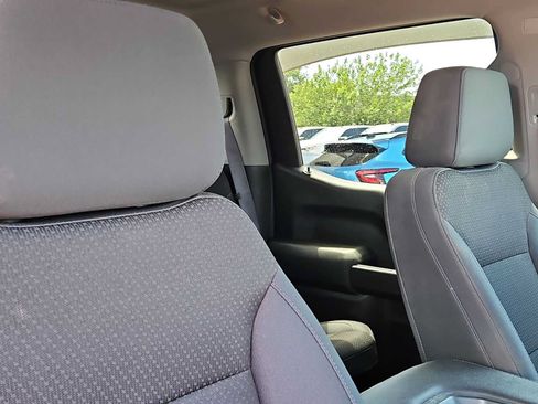 Used 2019 GMC Sierra 1500 4x4 Crew Cab w/ Convenience Package image 18