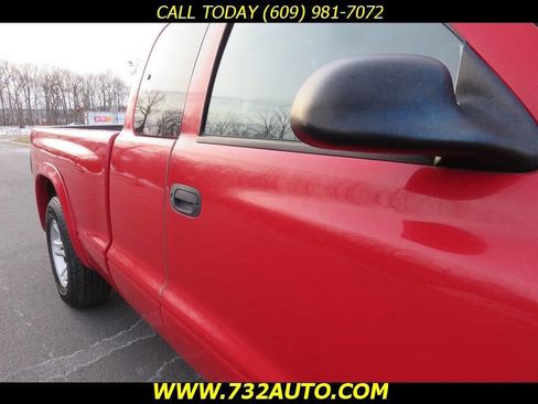 Used 2004 Dodge Dakota SXT 2dr Club Cab Rwd SB w/ Tire & Handling Group image 20