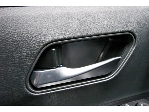 New 2026 Nissan Kicks SV w/ Charging Package image 19