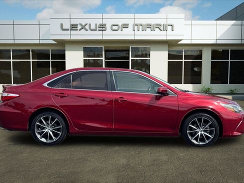 Used 2015 Toyota Camry XSE w/ Advanced Technology Package FWD image 7