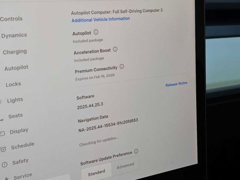 Used 2022 Tesla Model 3 Long Range image 28