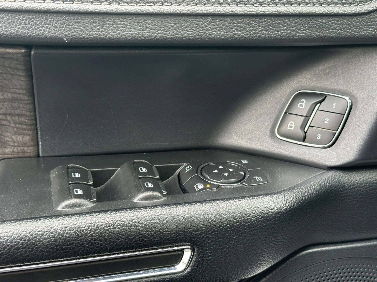 Used 2021 Ford Expedition Max Limited RWD image 27