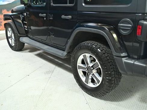Used 2021 Jeep Wrangler Unlimited Sahara image 7
