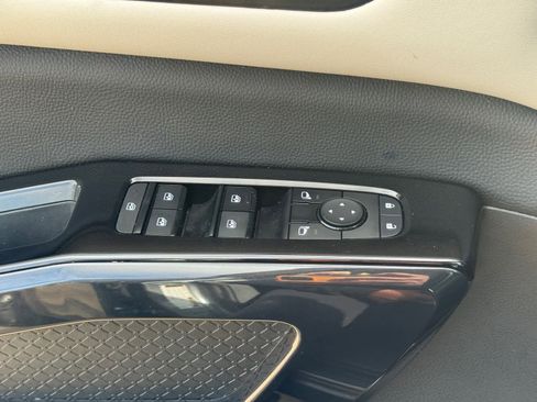 Certified 2022 Nissan Pathfinder SV image 19