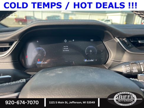 New 2025 Jeep Grand Cherokee Limited w/ Luxury Tech Group II image 21