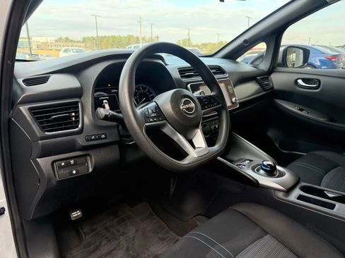 Used 2023 Nissan Leaf S image 17