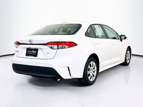 Used 2024 Toyota Corolla LE FWD image 9