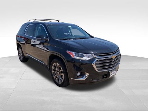 Used 2018 Chevrolet Traverse Premier w/ Driver Confidence II Package FWD image 10