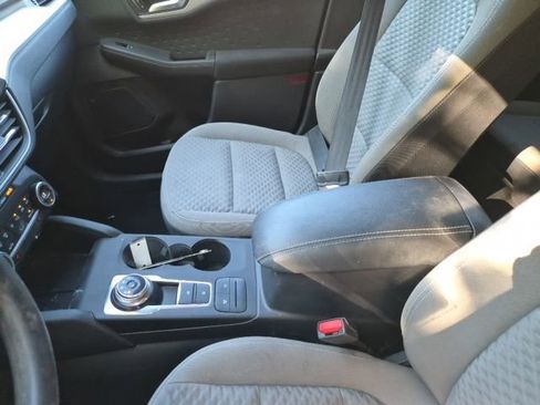 Used 2025 Ford Escape ST-Line Select AWD/4WD image 16
