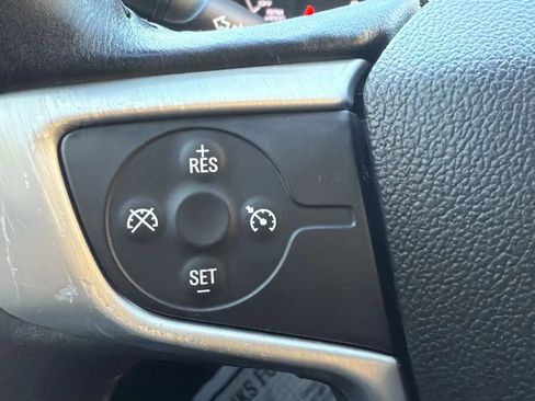 Used 2018 GMC Terrain SLE image 12