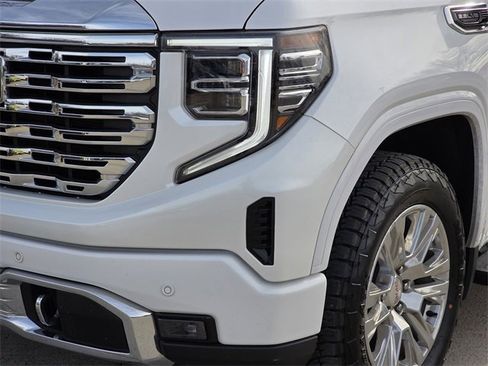 Used 2023 GMC Sierra 1500 Denali image 6