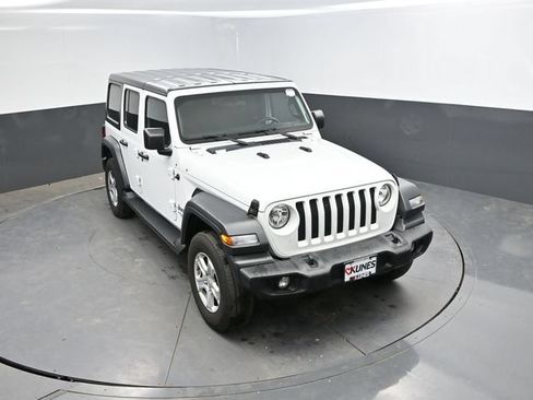 Certified 2018 Jeep Wrangler Unlimited Sport S AWD/4WD image 38
