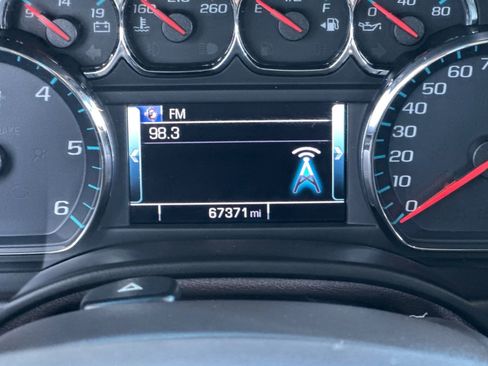 Used 2017 GMC Yukon SLT w/ Premium Edition image 30