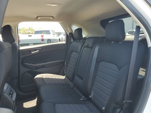 Used 2020 Ford Edge SE FWD image 29