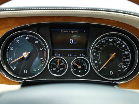 Used 2016 Bentley Continental GT image 25