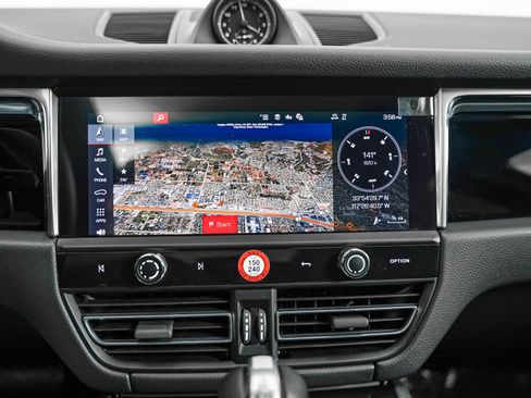 Certified 2026 Porsche Macan S AWD/4WD image 23